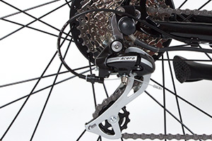 Outlaw - Shimano Acera 8 Versnellingen